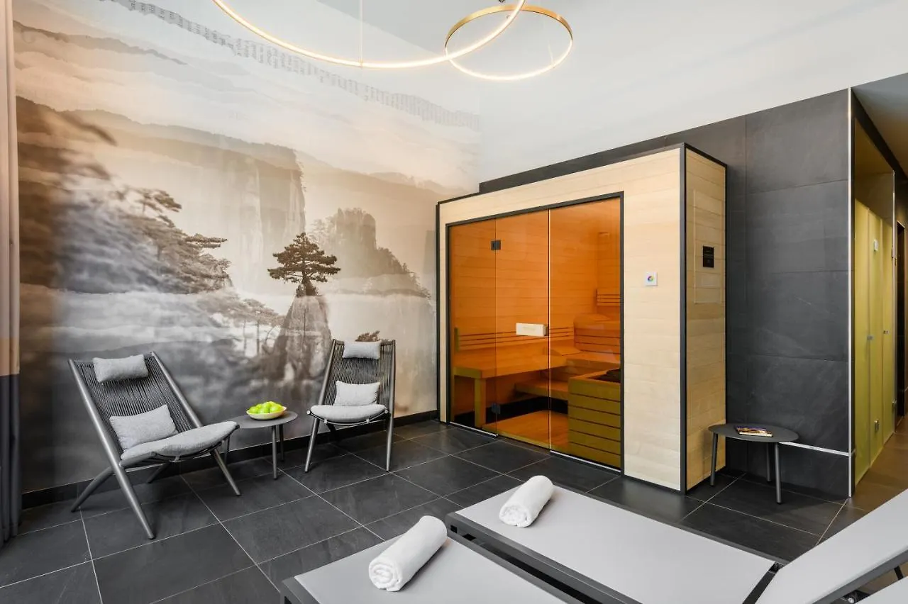 Emerald Hotel By Continental Group Budapeşte