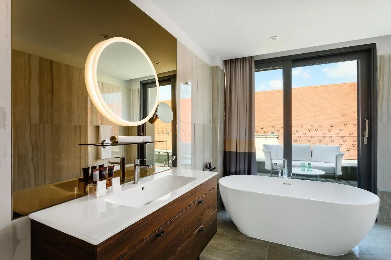 Emerald Hotel By Continental Group Budapeşte Macaristan